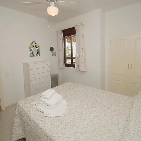 1St Floor In Edf Zafiro With Views Of The Sea And The Pools *